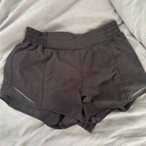 Lululemon hotty hot 4’